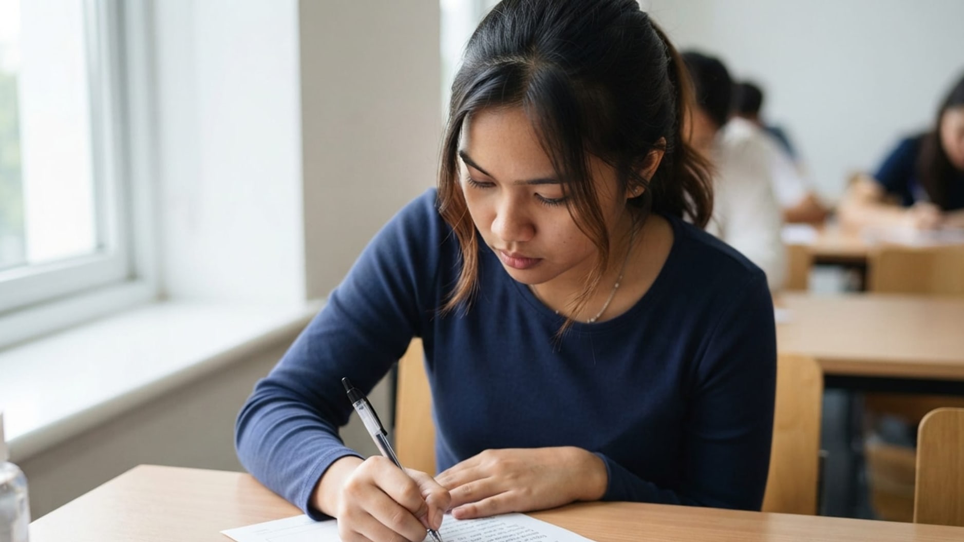 IELTS Writing Task 2: Band 8 Structure & Samples