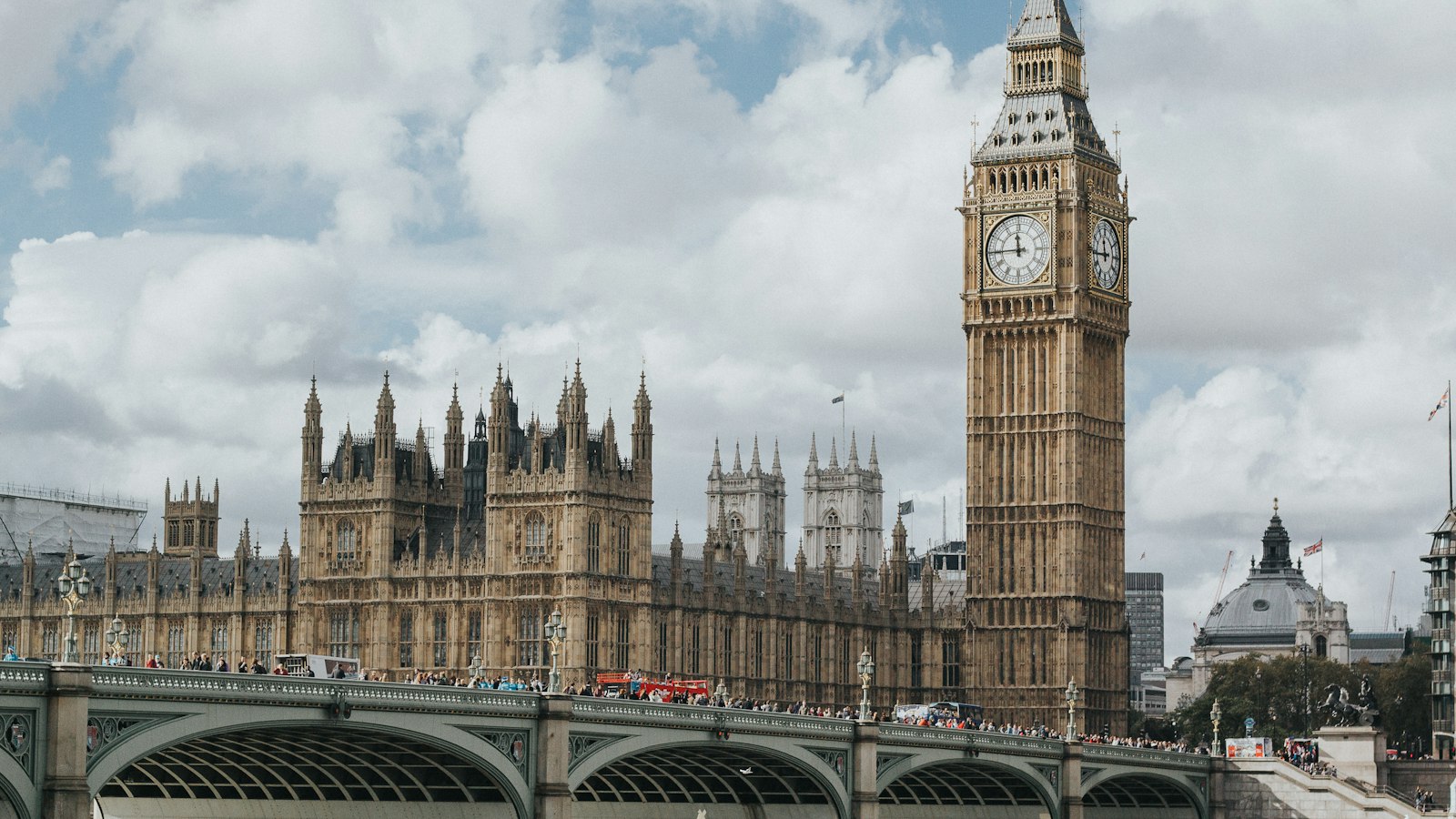 UK Student Visa From Gujarat: 6 Smart Steps for VFS Appointment and Priority Service